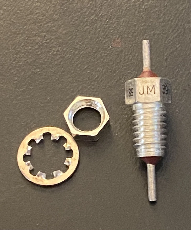 Capacitor de alimentação Spectrum M39014/16-00 1000pf-500v  - Imagem 1 de 1