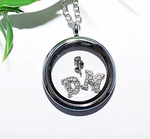 DM +++ Medaillon Kette +++ ROSE Anhänger öffnen Magnetverschluss FLOATING CHARMS - Bild 1 von 5