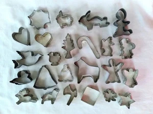 Lot 24 Vintage Cookie Cutters Aluminum Metal Holidays 1" Deep Finger Sandwiches - Picture 1 of 8