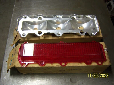 Buick Apollo 1973 1974 NOS RH luz trasera lámpara lente/carcasa 5966206 5946054 GM Foto 1 de 4