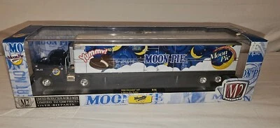 M2 Machines MOON PIE 1958 雪佛兰 LCF & Moon Pie 拖车 R10 13-09 — 第 1/4 张图片