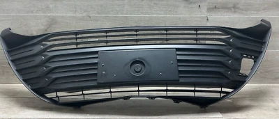 Parrilla de radiador Toyota Yaris 2017-2018 OEM 53102-0D150 Foto 1 de 4