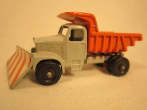 LESNEY n.16 SCAMMELLO Spazzaneve 1:64 [Z284d] - Foto 1 di 7