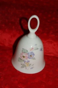RUSS Porzellan Glocke mit Stiefmütterchen Blumen 4931 Souvenir Glocke Japan schneller Versand - Bild 1 von 9