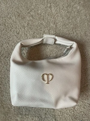 CLE DE PEAU BEAUTYE белая кожа новый праздник 2025 косметичка макияж сумка - Изображение 1 из 4