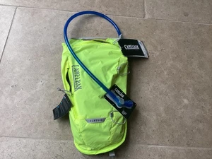 CAMELBAK CLASSIC LIGHT HYDRATION PACK 2LITRE NEON YELLOW BRAND NEW WITH TAGS - Picture 1 of 3