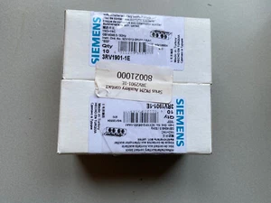 10X Siemens Hilfskontakt Frontmontage, Schließer/Öffner mit Schraubanschluss - Picture 1 of 2