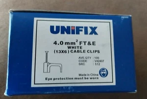 **Box 100 White Cable Clips Size 4.0mm(13x6) From Unifix ** - Picture 1 of 3