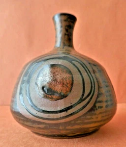 Vintage Swedish Ceramic Vase approx. 1950-60s, Miniature Stoneware Vase in a Plu - Picture 1 of 12