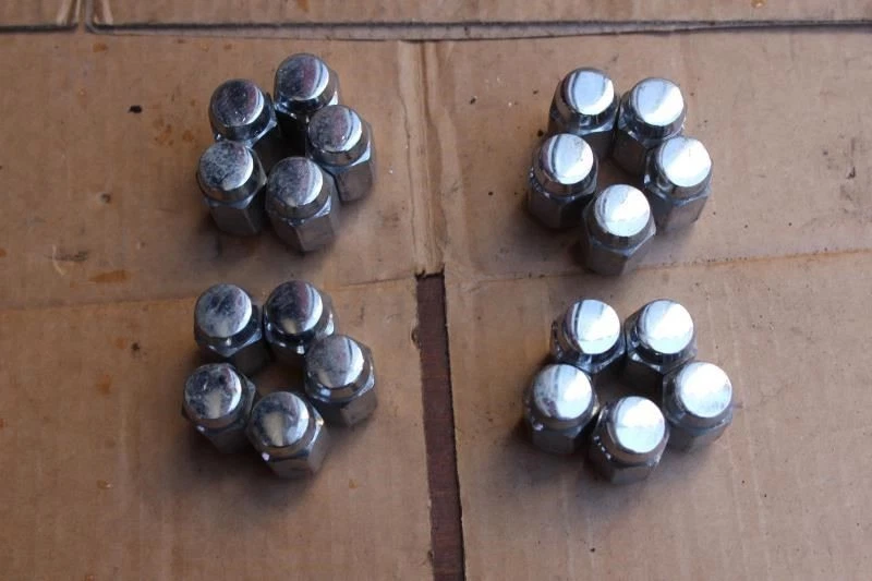 1990 1991 1992 1993 1994 LEXUS LS400 JUEGO DE TUERCAS LLANTA 20 PIEZAS Foto 1 de 4