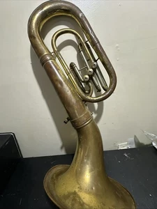 Antiguo instrumento musical de latón barítono vintage eufonio (faltan llaves) - Imagen 1 de 7