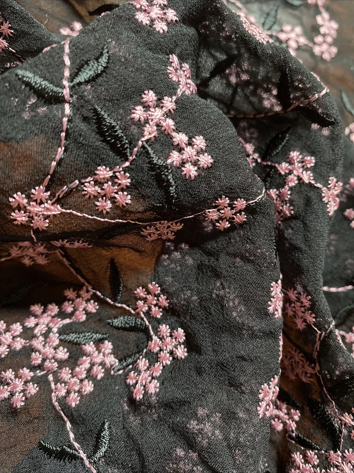 Pure 100% Silk Remnant Fabric Quilt Hairband Scarf Scrunchie Cami Embroidery - Image 1 of 4