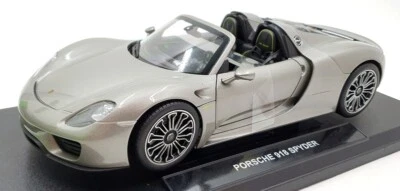 Welly 1/18 Scale Diecast 18051W - Porsche 918 Spyder - Grey - Image 1 of 4