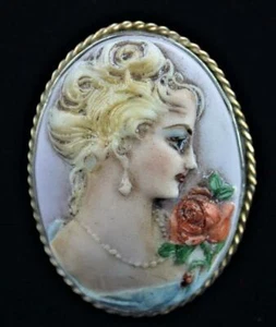 VINTAGE SIGNED STERLING SILVER HAND CARVED CAMEO BROOCH PENDANT - SIGNED JHS - Picture 1 of 2