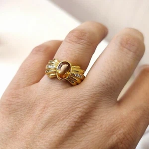 ANELLO Vintage in Oro Giallo 18 kt, Diamanti e pietra naturale Topazio, 7.4 Gr - Foto 1 di 12