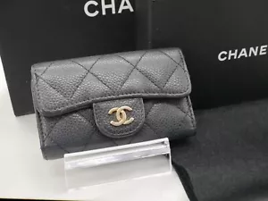 Authentic CHANEL Matelasse Coco Mark Compact 6-Key Case Leather Black #6131P - Picture 1 of 22