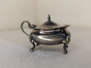 Vajilla de mesa plateada con vidrio azul en el interior - Imagen 1 de 13