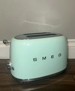 SMEG 2-Slice Toaster Pastel Green - Picture 1 of 4
