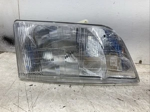 Automann Volvo RH (Passenger) Headlamp Assembly 564.96027 (New Old Stock) - Picture 1 of 5