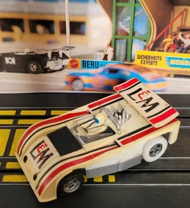 Magnatraction 1/64 HO Scale Slot Car Tomy Aurora AFX TYCO Lola T70 - Picture 1 of 7