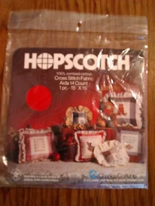 Hopscotch 15" x 15" 14 ct Aida - rot auf weiß - Bild 1 von 2