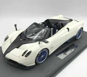 1/18 Pagani Huayra Roadster 2017 (weiß) Modellauto mit Vitrine von BBR P18148B - Bild 1 von 10