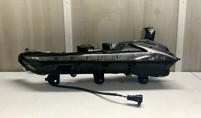 2015-2020 LEXUS NX200 OEM RIGHT RH FOR LIGHT LED NX300H491292 - Image 1 of 4