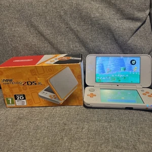 New Nintendo 2DS XL White + Orange Mint Condition Boxed Tested Working W/Game - Picture 1 of 13