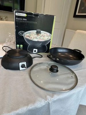 Prolectrix Electric Removable Non Stick Wok 1200w 3.5 L With Tempered Glass Lid - Image 1 of 4