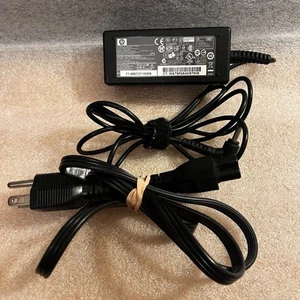 HP and Compaq 534554-002 19V 1.58A 30W Genuine Original AC Power Adapter Charger - Picture 1 of 5