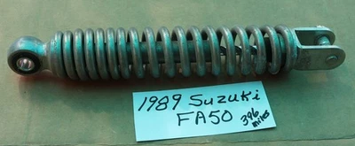 Suzuki FA50 1989 amortiguador con perno (poco de 396 millas) Foto 1 de 2