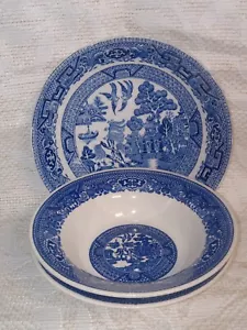Vintage Blue Willow Ware England set di 3-2 ciotole e 1 ciotola da dessert più grande - Foto 1 di 6