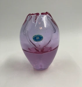 Vintage Zelezny Brod Sklo 4" Tall Art Glass Bud Vase Made in Czechoslovakia - Picture 1 of 5