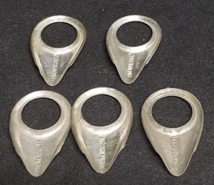 Boño de vertido de metal para lata de aceite o lubricante vintage PAT APR 24 17 1 O 2 galones - Imagen 1 de 9