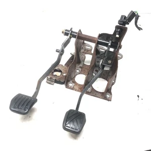 FORD TRANSIT MK6 2.4 TDDI DIESEL ENGINE RWD CLUTCH & BRAKE PEDAL ASSEMBLY 00-06 - Picture 1 of 3