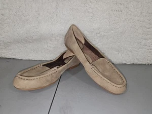 B.O.C. Mocasines Jana Mujer Talla 7M Taupe/Tostado Planos Cómodos Sin Cordones Detalle Perforado - Imagen 1 de 10