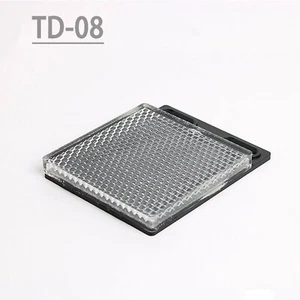 OMRON New Photoelectric switch reflector TD-08 FOR 5cm x 5cm - Picture 1 of 4