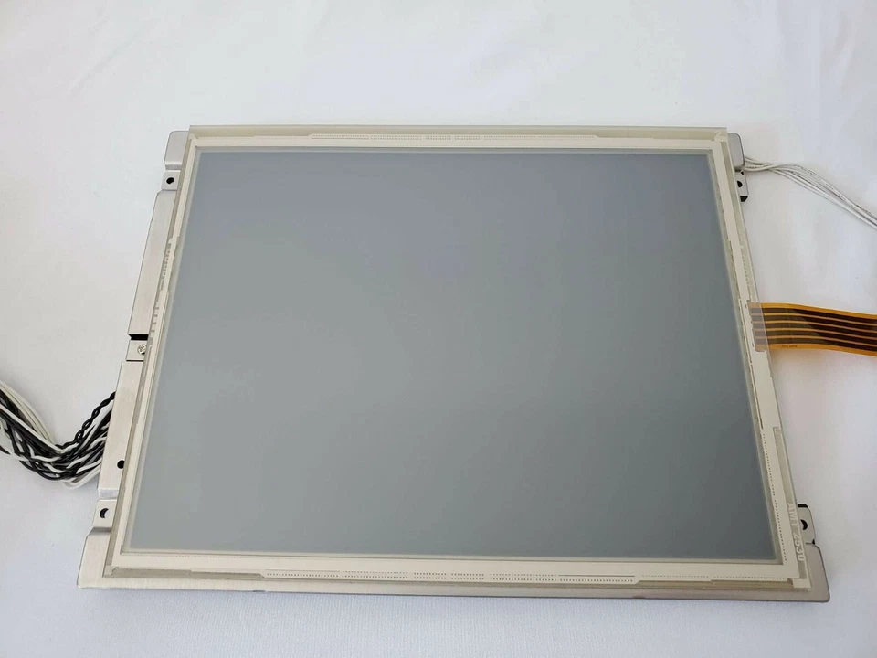LCD NLT Technologies NL8060BC21-11D con vidrio táctil + módulos Foto 1 de 4
