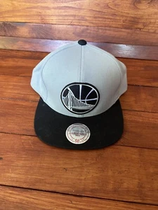 Cappello Berretto Golden State Mitchell & Ness Snapback NBA Collezione All Fade Raro - Foto 1 di 6