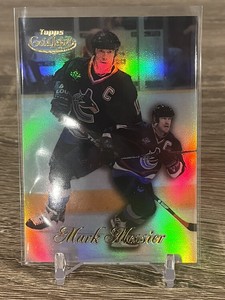 Mark Messier 1998-99 Topps Class 1 GOLD LABEL #6 Vancouver Canucks