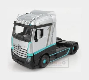 1:43 BURAGO Mercedes Actros 2 Gigaspace Tractor Truck 2016 F1 BU32202 MMC - Picture 1 of 2