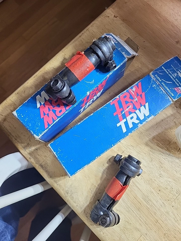 2x Mangas de ajuste de extremo de varilla de amarre de dirección TRW ES426S Nors Foto 1 de 2