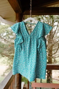 Hailey and Co floral ruffle v-neck blouse - Picture 1 of 4