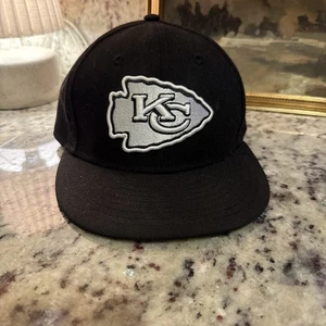 Kanas City Chiefs Hat Blackout New Era SnapBack Flat Bill Hat - Picture 1 of 4
