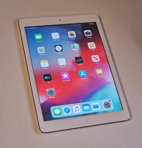 iPad Air 1st Generation (2013) 16GB, WI-FI, Silver, Excellent condition - Picture 1 of 3
