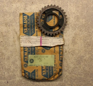 YAMAHA MX250 MX360 MX400 1974-75 GEAR 5TH PINION # 450-17151-00 OEM NOS - Picture 1 of 7