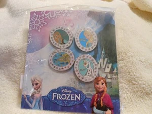 JUEGO DE 4 PINES DISNEY FROZEN. Castillo de Olaf, Elsa, Anna & Arendelle **NUEVO Y RETIRADO** - Imagen 1 de 1