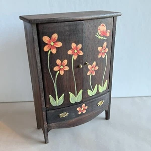 CASA DE MUÑECAS MINIATURA 1:12 Armario/Gabinete de madera con flores pintadas a mano - Imagen 1 de 6