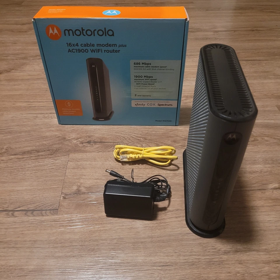 Motorola MG7550 16x4 Cable Modem Plus AC1900 Dual-Band WiFi Gigabit Router - Image 1 of 4