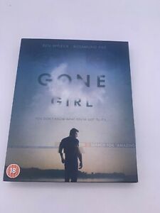 Gone Girl. (Blu-ray 2104) + Amazing Amy Book. Ben Affleck. Rosamund Pike